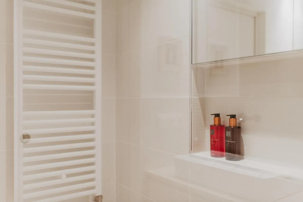 טראסה Petit Luxe Volta Apartaments דירה